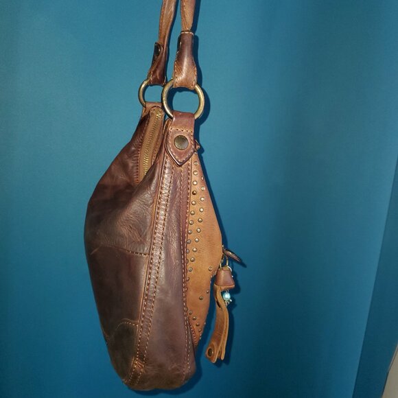 👜 FRYE Vintage Brown Leather Studded Hobo Shoulder Bag Boho - Picture 12 of 15